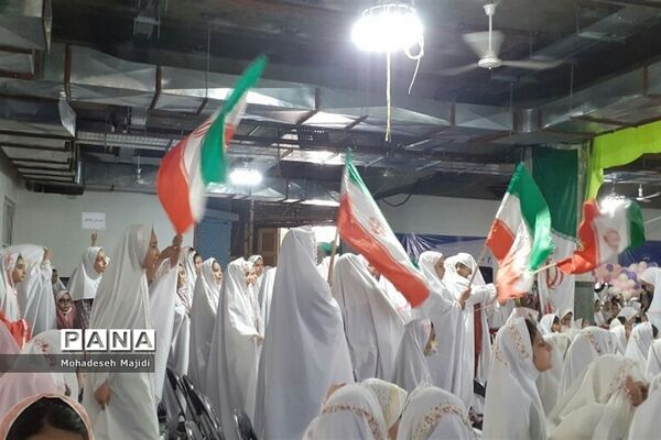 جشن تکلیف دانش‌آموزان دختر در مصلی امام خمینی(ره) شهریار