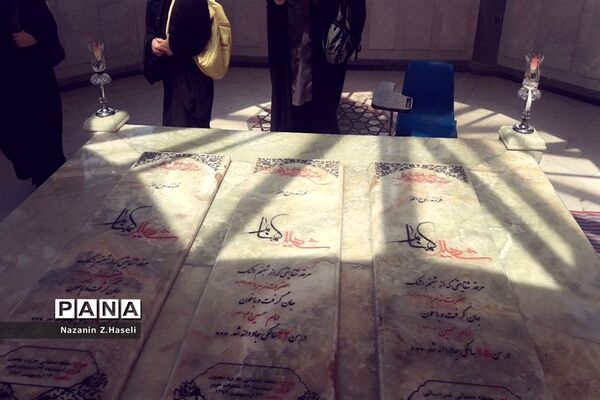 بازدید دانش‌آموزان دبیرستان حضرت خدیجه جعفرآباد قم از دانشگاه‌ها