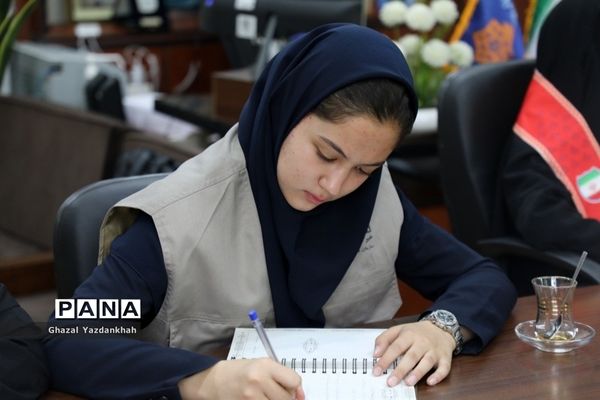 نشست خبری آموزش و پرورش منطقه تبادکان با خبرنگاران پانا