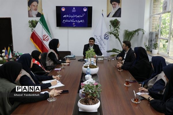 نشست خبری آموزش و پرورش منطقه تبادکان با خبرنگاران پانا