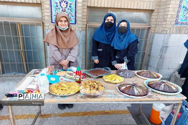 برپایی  بازارچه کارآفرینی دانش‌آموزی