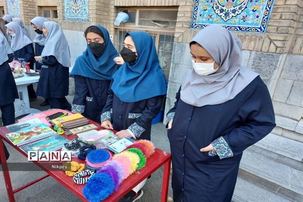 برپایی  بازارچه کارآفرینی دانش‌آموزی