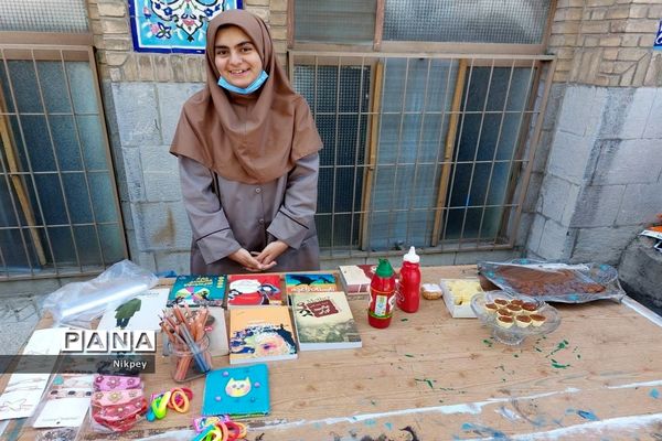 برپایی  بازارچه کارآفرینی دانش‌آموزی