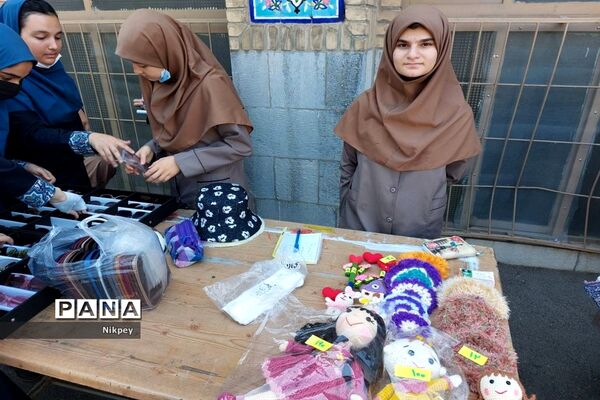برپایی  بازارچه کارآفرینی دانش‌آموزی
