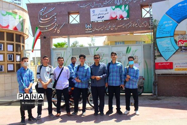 بازدید دانش‌آموزان دبیرستان آیت الله خامنه‌ای قم  از رصد خانه مریم