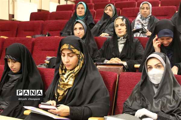ویژه برنامه روز جهانی «مشاور و روان شناس» در دبیرستان هفتم تیر