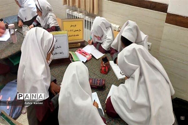 اختتامیه جشنواره جابر بن حیان دبستان شاهد نیک‌اندیشان ناحیه یک یزد