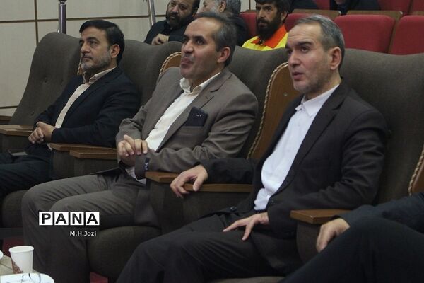 مراسم تجلیل از همیاران بازیافت قم
