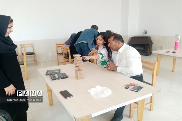 برگزاری دوره آموزشی ویژه برگزیدگان مسابقات بازی‌های فکری فرهنگیان