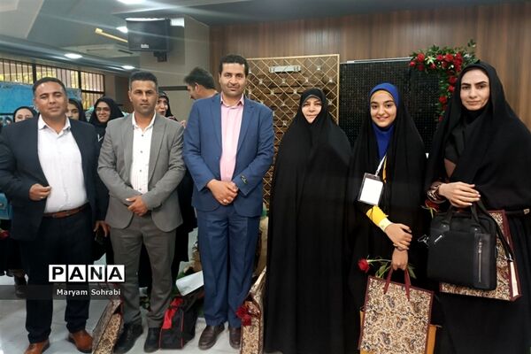 افتخار آفرینی و کسب مقام مدارس شاهد فارس در جشنواره ملی پرواز تا بی نهایت