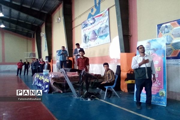 برگزاری همایش پیاده‌روی خانوادگی در خلیل‌آباد