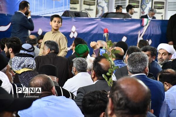 حضور پرشور مردم ولایتمدار استان خوزستان در دیدار با رئیس  جمهور