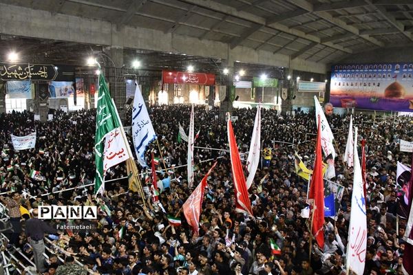 حضور پرشور مردم ولایتمدار استان خوزستان در دیدار با رئیس  جمهور