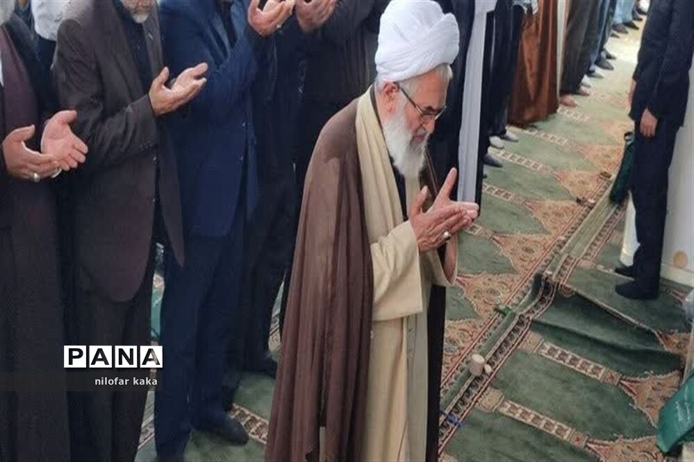 مراسم نماز جمعه در مصلی شهرستان قائمشهر