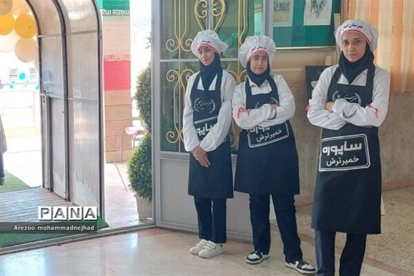 کارگاه رشته نان، شیرینی و شکلات در هنرستان کمال شهرستان قرچک