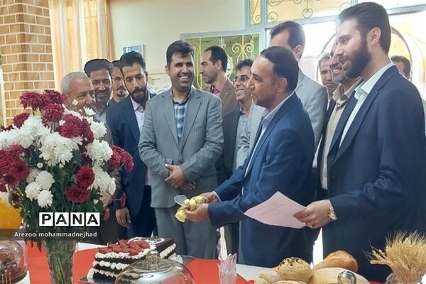کارگاه رشته نان، شیرینی و شکلات در هنرستان کمال شهرستان قرچک