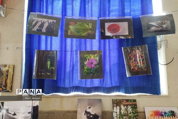 آماده‌سازی نمایشگاه هنرستان شهید محسن کامیاب آموزش و پرورش ناحیه یک شیراز