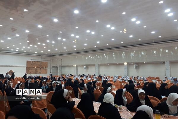 برگزاری جشنواره فرهنگی هنری امید فردا در بخش هنرهای آوایی و سرود درابرکوه