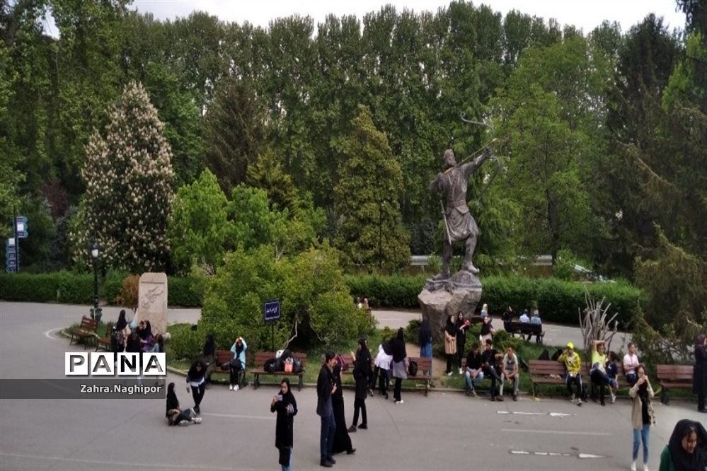 بازدید دانش‌آموزان پاکدشتی از کاخ سعدآباد