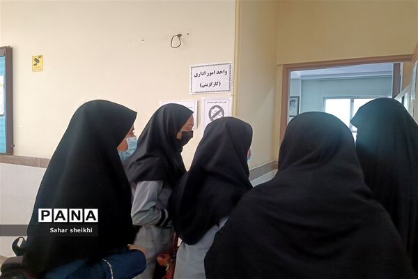 بازدید دانش‌‌‌آموزان دبیرستان زنده‌یاد علی حاتمی از آموزش و پرورش ملارد