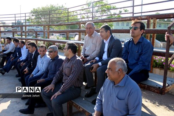 همایش پیاده‌روی و مسابقات ورزشی کارمندان در بوشهر