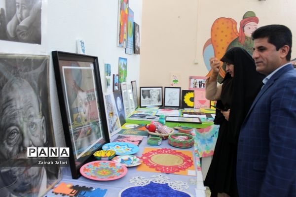 افتتاحیه نمایشگاه استانی درس فرهنگ و هنر در بوشهر
