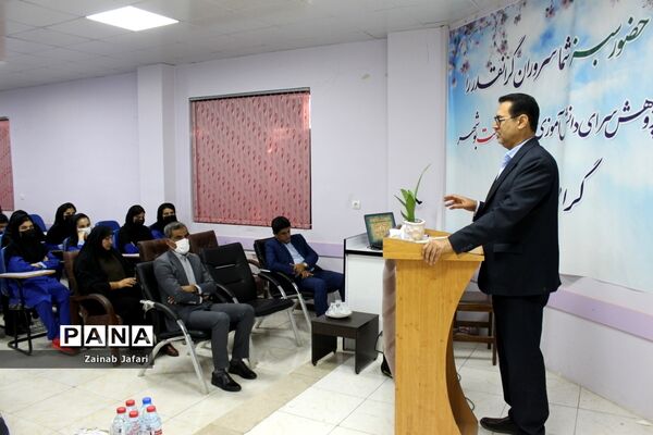 افتتاحیه نمایشگاه استانی درس فرهنگ و هنر در بوشهر