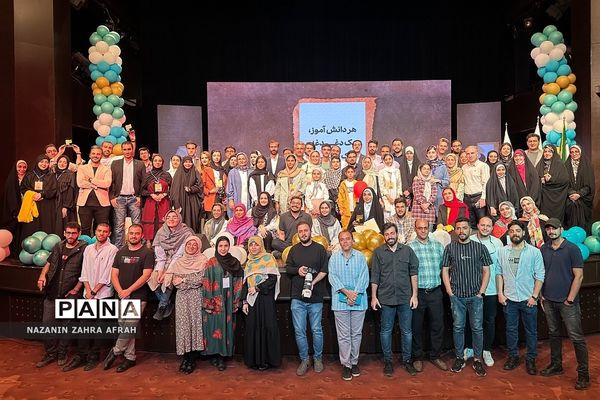 درخشش خبرنگار پانا رودهن در جشنواره بین‌المللی عکس، گرافیک و نقاشی دانش‌آموزی مدرسه