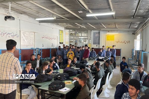 بازدید دانش‌‌‌آموزان مدرسه سعدی از هنرستان دارالفنون ملارد