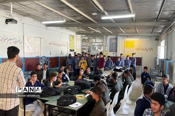 بازدید دانش‌‌‌آموزان مدرسه سعدی از هنرستان دارالفنون ملارد