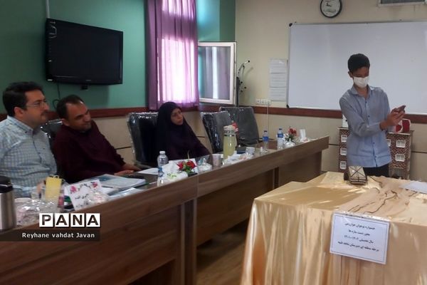 جشنواره نوجوان خوارزمی شهریار محور دست‌سازه‌ها در دبیرستان شاهد طیبه