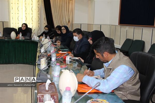 نشست خبری مدیر کل آموزش و پرورش استان یزد با اصحاب‌ رسانه