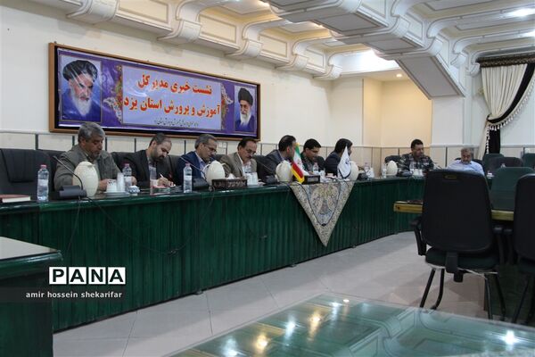 نشست خبری مدیر کل آموزش و پرورش استان یزد با اصحاب‌ رسانه