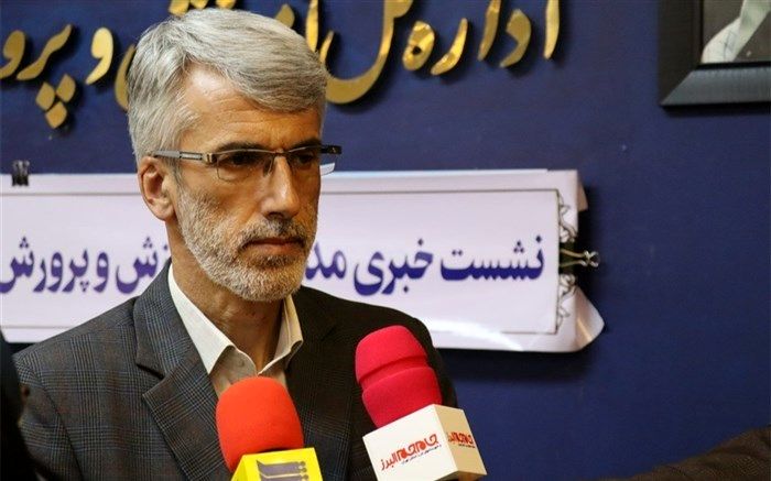 تلاش والای معلمان در عرصه تعلیم و تربیت باید در جامعه بیشتر مطرح شود