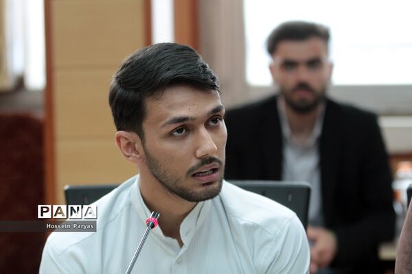 نشست صمیمی معاون آموزش متوسطه با نمایندگان تشکل‌های دانشجویی دانشگاه‌های فرهنگیان و تربیت دبیر شهید رجایی