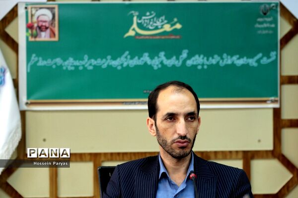 نشست صمیمی معاون آموزش متوسطه با نمایندگان تشکل‌های دانشجویی دانشگاه‌های فرهنگیان و تربیت دبیر شهید رجایی
