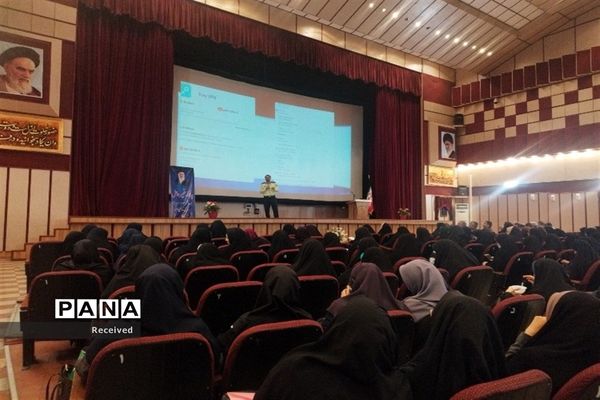 جلسه عفاف و حجاب با حضور مدیران و معاونان پرورشی مدارس دخترانه شیراز