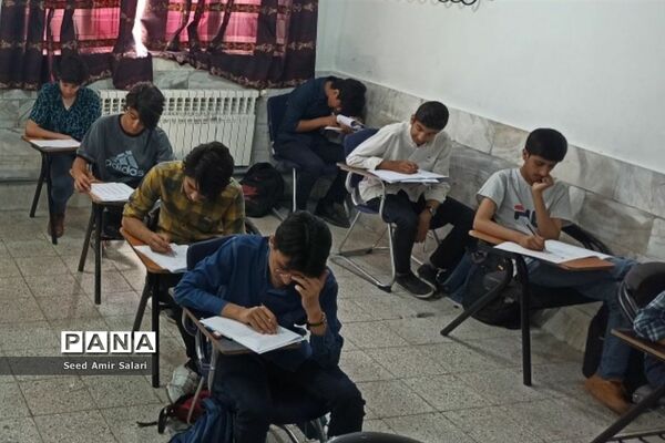 برگزاری مرحله دوم آزمون پایش سمپاد در دبیرستان شهید بهشتی کاشمر