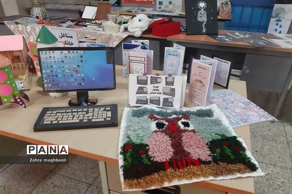 برپایی نمایشگاه معرفی مشاغل خانگی در مدرسه مهربانان ملارد
