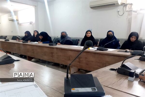 نشست مجلس دانش‌آموزی شهرستان شادگان