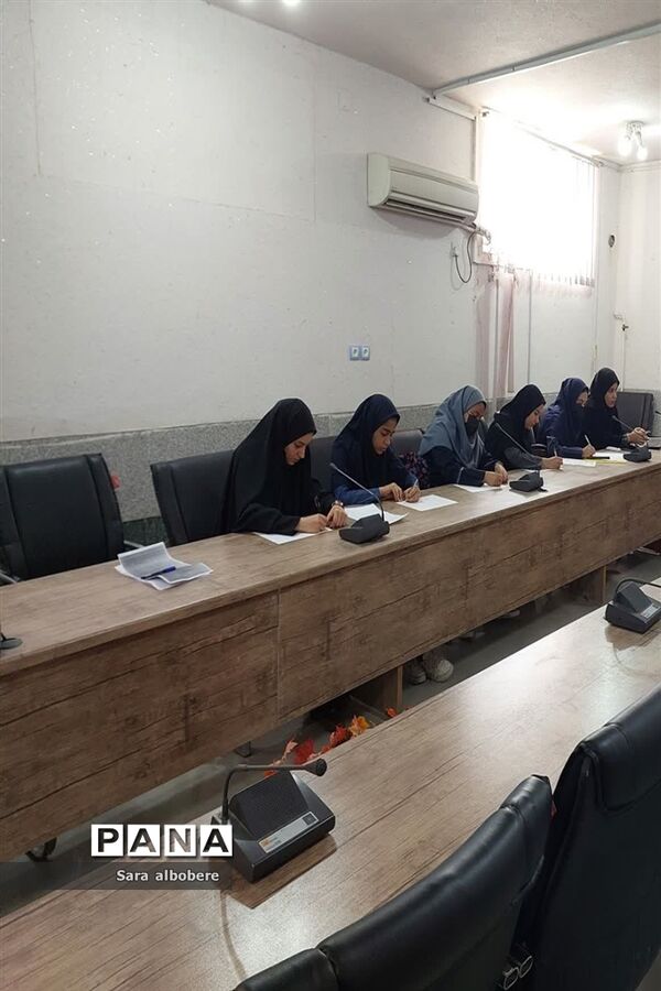 نشست مجلس دانش‌آموزی شهرستان شادگان