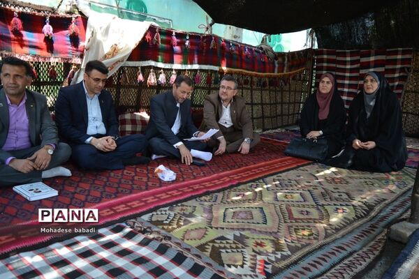 افتتاحیه نمایشگاه توانمندی‌های هنرجویان هنرستان‌ها آموزش و پرورش منطقه ۲