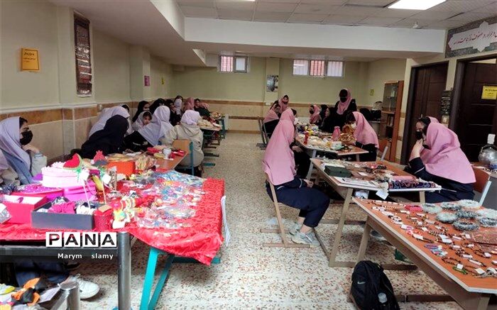 برگزاری هفته مشاغل فرصتی برای آشنا کردن دانش‌آموزان با رشته‌ها و حرفه‌ها، در شهرقدس