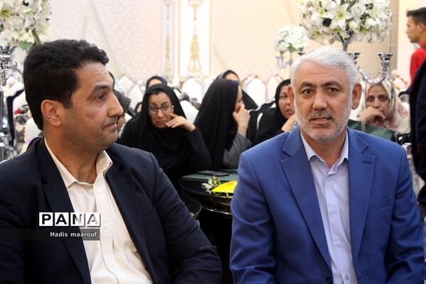 مراسم تقدیر از مدیران، معاونان و معلمان نمونه و بازنشسته در ناحیه ۲ بهارستان