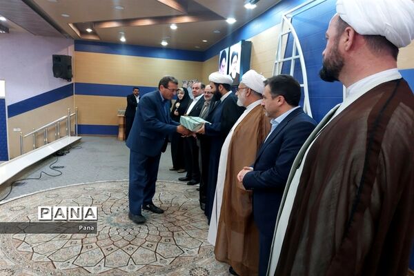 آغاز برنامه‌های گرامیداشت هفته معلم در آذربایجان شرقی