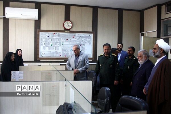 بزرگداشت هفته گرامیداشت مقام معلم در اداره آموزش و پرورش ناحیه یک شهرری