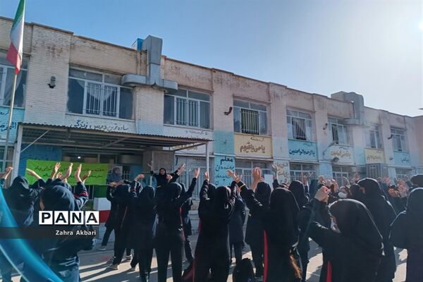 گرامیداشت هفته سلامت در دبیرستان شاهد فیض ناحیه ۳ شیراز
