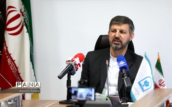 معلمان نور چشم جامعه هستند