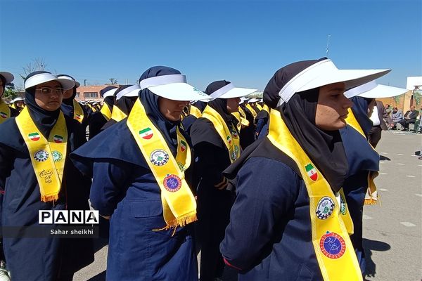 آیین سپاس معلم در آموزشگاه فرزانگان ملارد