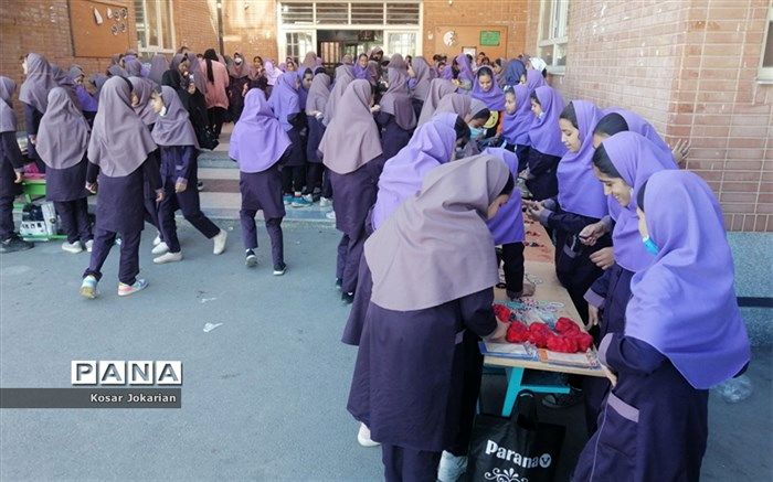 برپایی نمایشگاه طرح بوم(برنامه ویژه مدرسه) در دبستان معارف 6 ناحیه 3 شیراز/فیلم